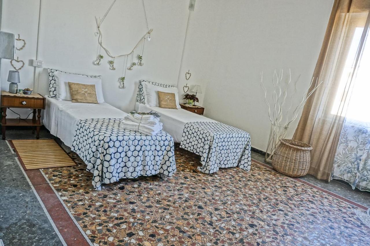 La Casa Dei Sognatori Bed & Breakfast Anzio Luaran gambar
